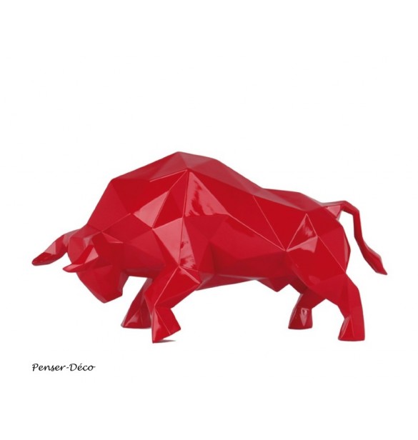 Sculpture d'un toro rouge de la marque socadis, Penser-Déco.fr