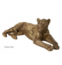 Sculpture lionne XXL de couleur doré, Penser-Déco.fr